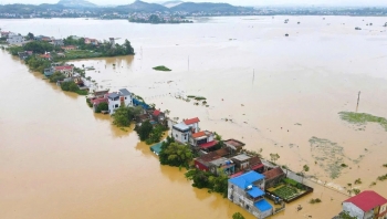 Xuất cấp hàng dự trữ quốc gia hỗ trợ các địa phương khắc phục hậu quả bão lũ