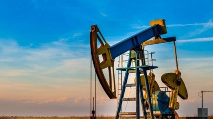 Giá xăng dầu hôm nay 15/10/2025: giá dầu thế giới giảm sâu