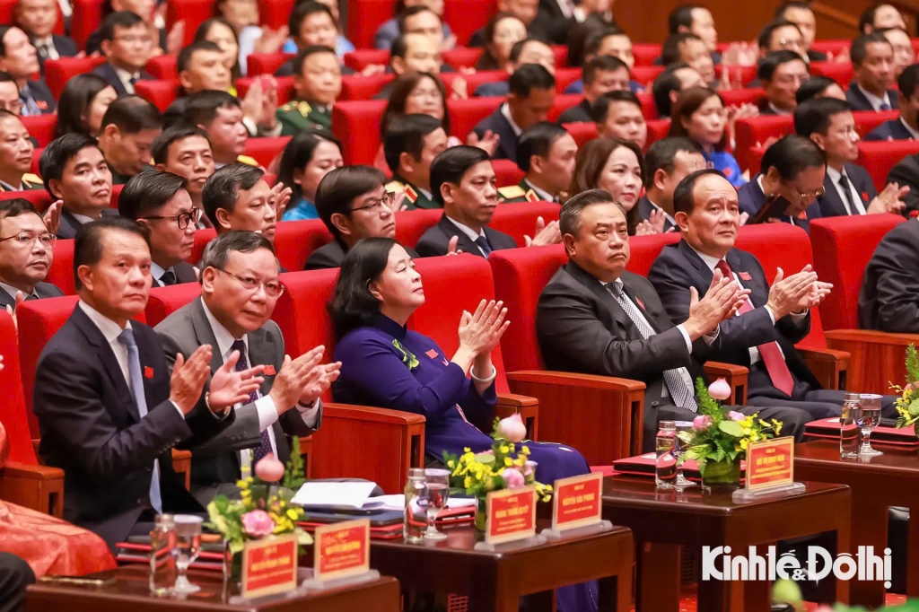 Ủy viên Bộ Chính trị, Bí thư Thành ủy, Trưởng đoàn đại biểu Quốc hội TP Hà Nội Bùi Thị Minh Hoài cùng các đại biểu tham dự phiên trù bị Đại hội. Ủy viên Bộ Chính trị, Bí thư Thành ủy, Trưởng đoàn đại biểu Quốc hội TP Hà Nội Bùi Thị Minh Hoài cùng các đại biểu tham dự phiên trù bị Đại hội.