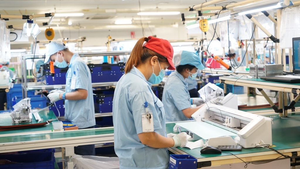 Kinh tế Việt Nam phục hồi nhưng chưa hết rủi ro