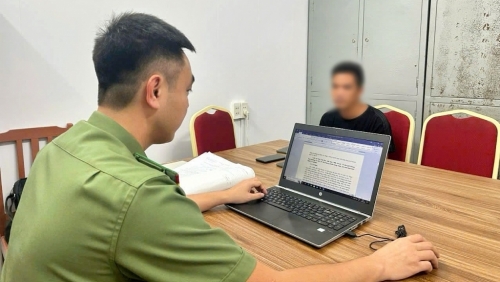 Làm rõ 2 người đàn ông có hành vi mạo danh tổng đài taxi để trục lợi