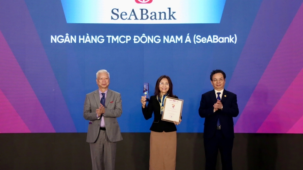 SeABank giữ vững danh hiệu Thương hiệu Mạnh Việt Nam 17 năm liên tiếp