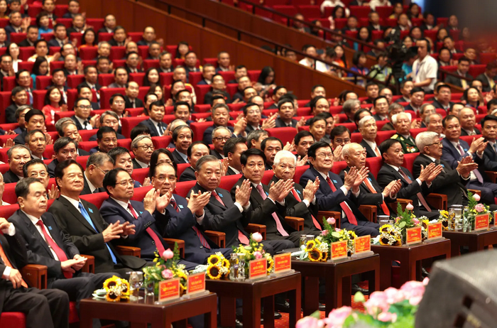 Tỏa sáng tinh thần đoàn kết, đổi mới và khát vọng phát triển Thủ đô