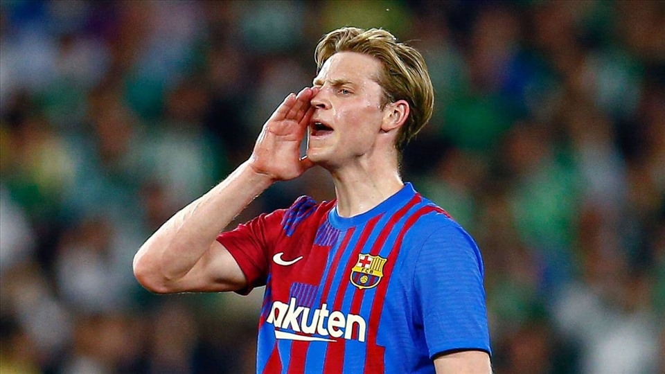 Frenkie de Jong chính thức cam kết tương lại với Barcelona