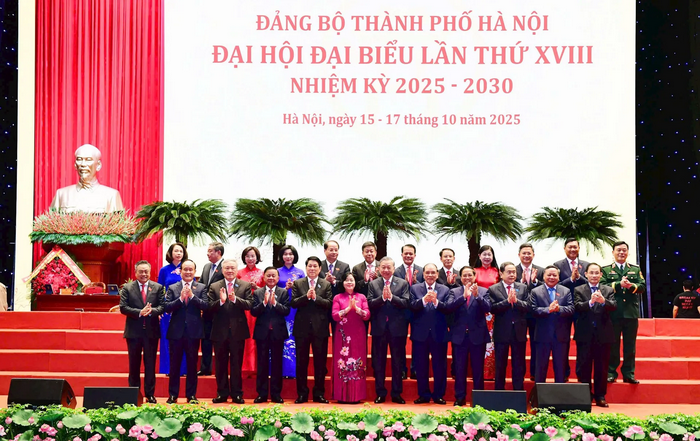 Đặt “Văn hiến - bản sắc - sáng tạo” ở vị trí trung tâm của mọi định hướng phát triển Thủ đô