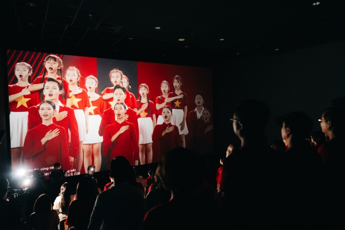 Phim hòa nhạc “Tổ Quốc Trong Tim: The Concert Film” khởi chiếu toàn quốc Phim hòa nhạc “Tổ Quốc Trong Tim: The Concert Film” khởi chiếu toàn quốc