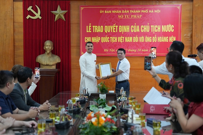 Tiền vệ Đỗ Hoàng Hên: Tôi tự hào và muốn nói rằng tôi rất yêu Việt Nam