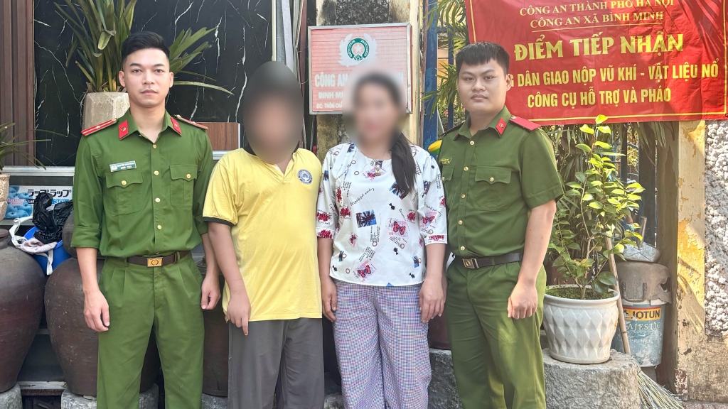 Giúp đỡ cháu bé đi lạc suốt 4 tháng từ Thanh Hóa ra Hà Nội