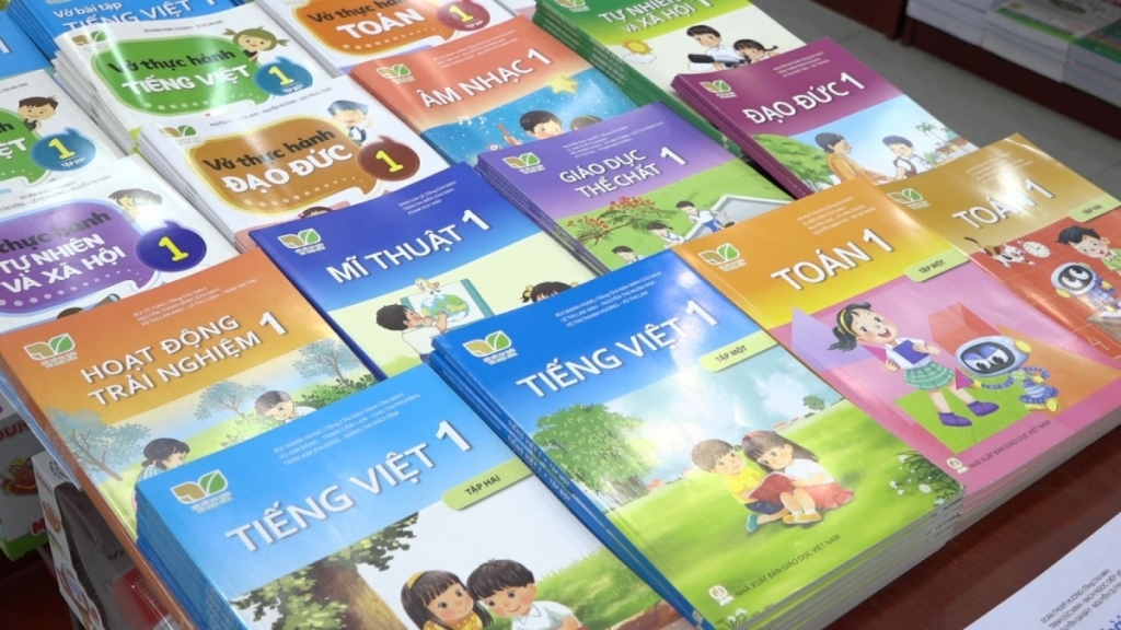 Triển khai bộ sách giáo khoa thống nhất toàn quốc từ năm học 2026–2027