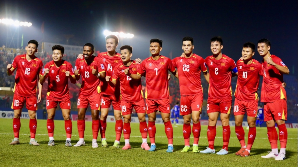 ĐT Việt Nam đạt bước tiến mới trên bảng xếp hạng FIFA, áp sát top 100 thế giới