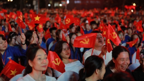 Lời hiệu triệu vì một Hà Nội phát triển toàn diện và bền vững dưới ngọn cờ vinh quang của Đảng