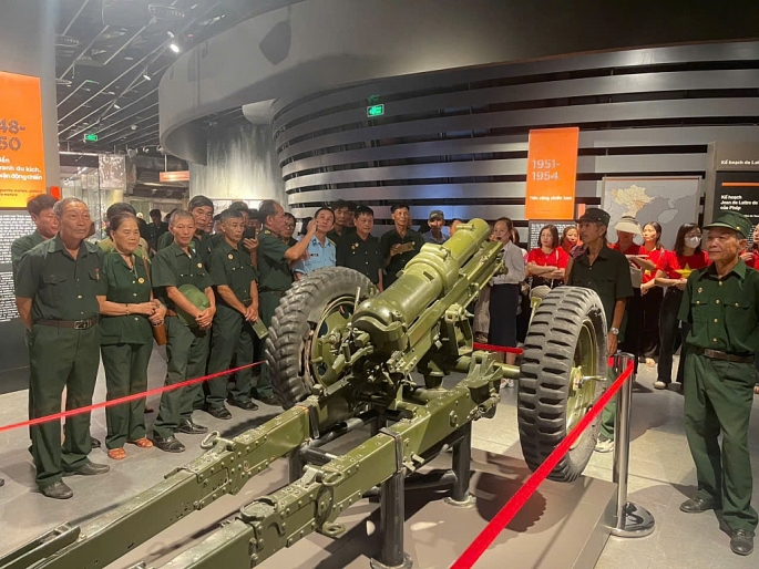 Ôn lại truyền thống, nâng cao ý thức, trách nhiệm bảo vệ Tổ quốc