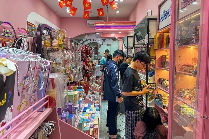 Sôi động thị trường quà tặng Ngày Phụ nữ Việt Nam