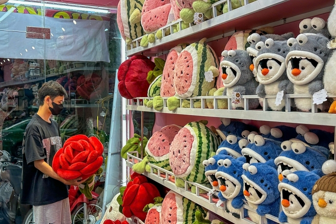 Sôi động thị trường quà tặng Ngày Phụ nữ Việt Nam