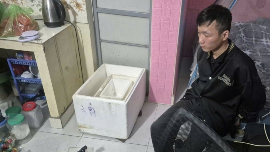 Bắt quả tang Nguyễn Công Định làm chuyện phạm pháp lúc nửa đêm