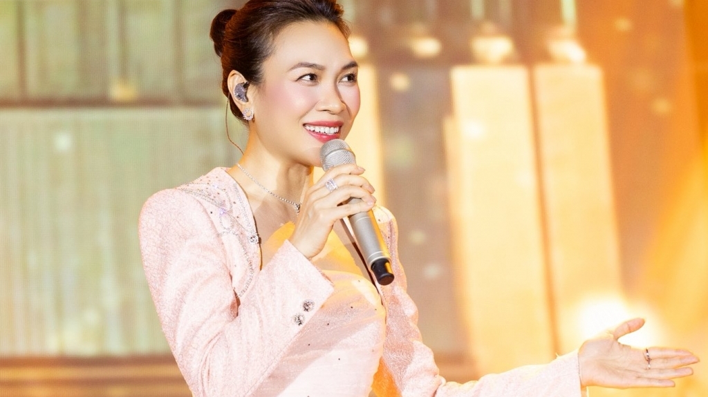 Dàn nghệ sĩ tên tuổi tham dự “siêu” Hội chợ Mùa thu 2025