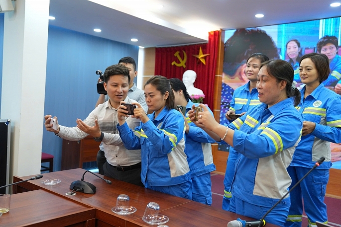 Ra mắt Nhóm Nòng cốt Chương trình truyền thông “An sinh hạnh phúc cho nữ công nhân môi trường” năm 2025-2026