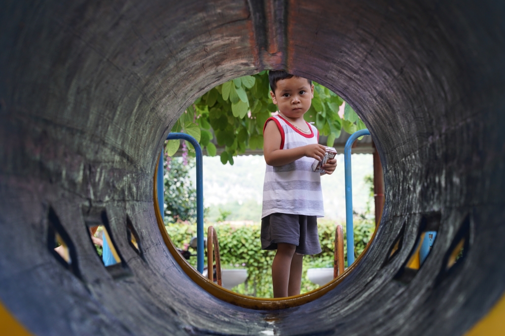 Em bé trường mầm non Nhật Tiến sau những ngày bão lũ. Ảnh: Tịnh Không Em bé trường mầm non Nhật Tiến sau những ngày bão lũ. Ảnh: Tịnh Không