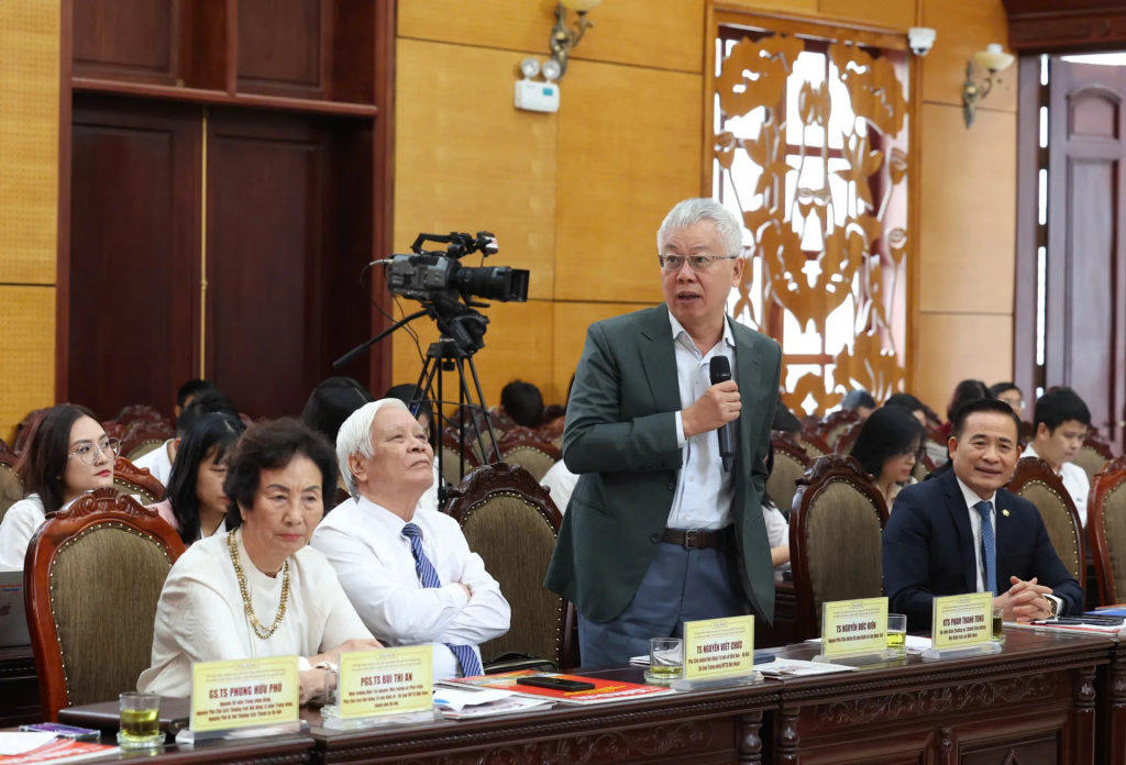 TS Nguyễn Đức Kiên chia sẻ tại toạ đàm