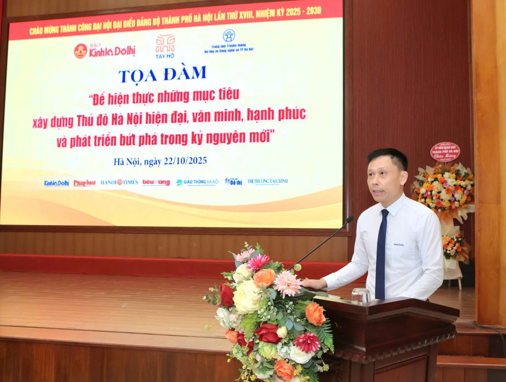 Tổng Biên tập Báo Kinh tế & Đô thị Nguyễn Thành Lợi phát biểu khai mạc toạ đàm