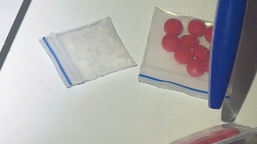 Nghi vấn từ người đàn ông điều khiển xe máy không biển kiểm soát