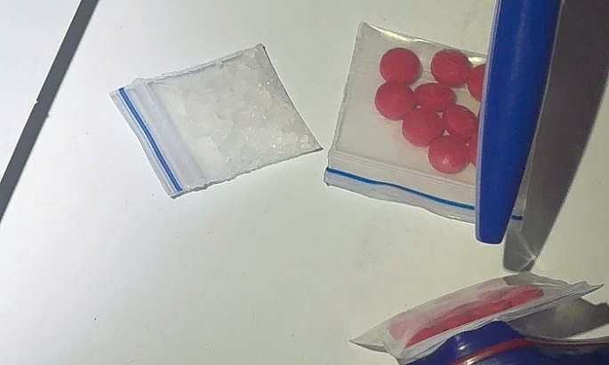 Nghi vấn từ người đàn ông điều khiển xe máy không biển kiểm soát Nghi vấn từ người đàn ông điều khiển xe máy không biển kiểm soát