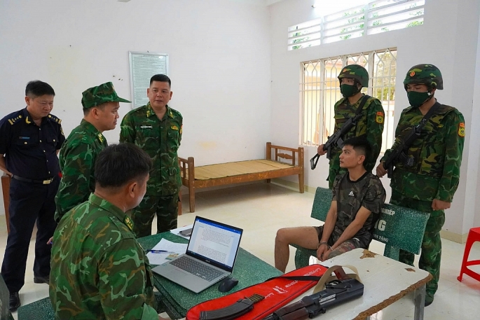 đối tượng Nguyễn Hoàng Hưng, Ảnh: BDBP