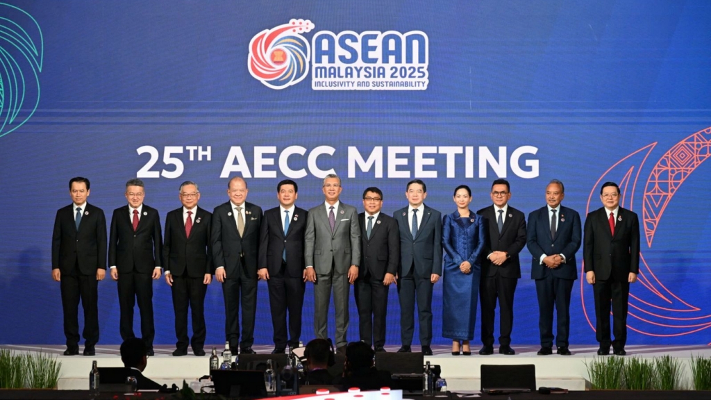 ASEAN đẩy nhanh Thỏa thuận khung kinh tế số DEFA vào năm 2026