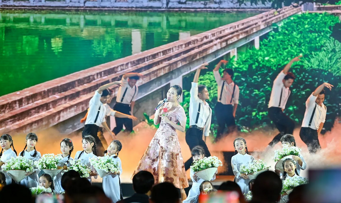 Từ Hội chợ Mùa thu 2025 đến hiện thực hóa mục tiêu xây dựng Việt Nam trở thành trung tâm triển lãm hàng đầu châu Á Từ Hội chợ Mùa thu 2025 đến hiện thực hóa mục tiêu xây dựng Việt Nam trở thành trung tâm triển lãm hàng đầu châu Á