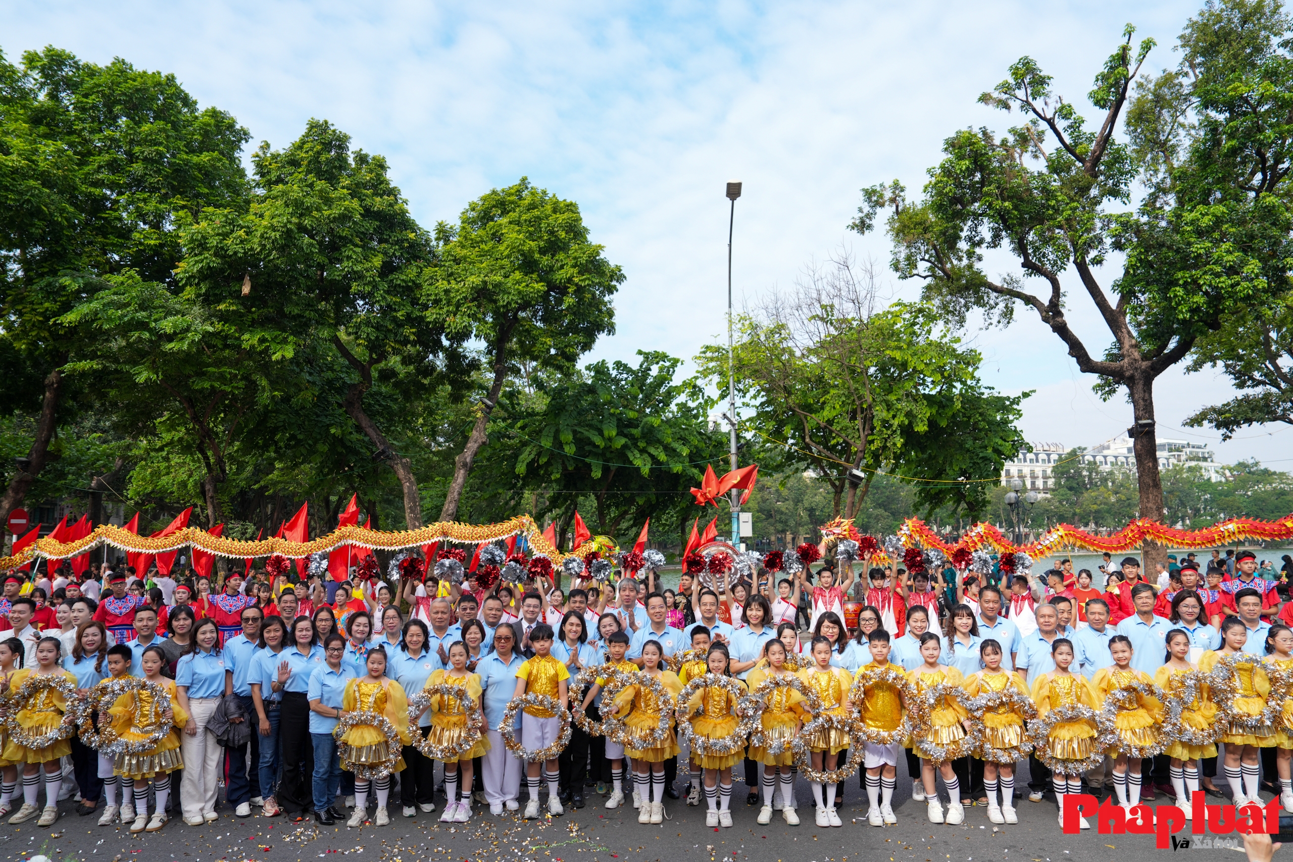 Toàn cảnh lễ khai mạc Đại hội Thể dục Thể thao phường Hoàn Kiếm lần thứ I năm 2025