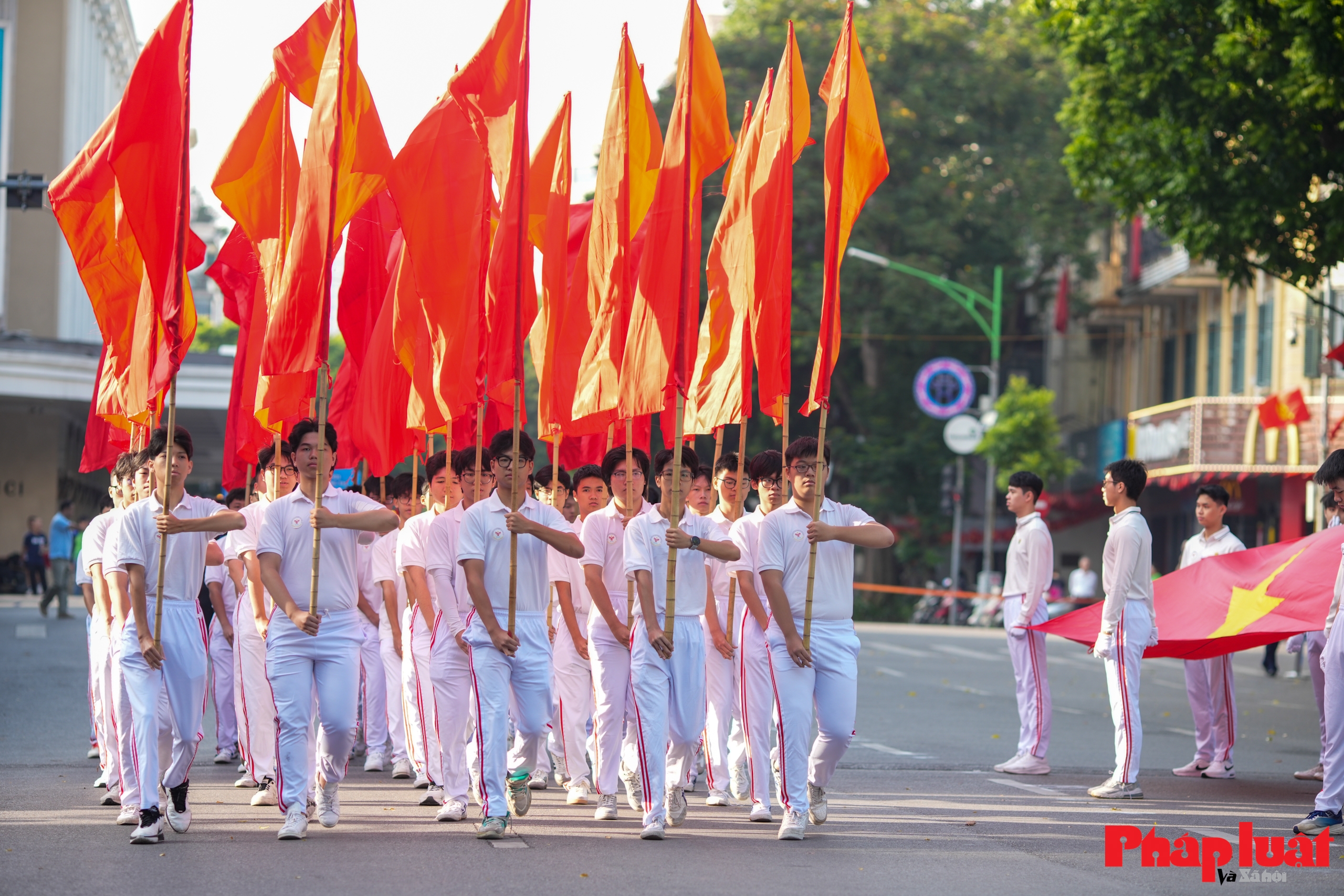Toàn cảnh lễ khai mạc Đại hội Thể dục Thể thao phường Hoàn Kiếm lần thứ I năm 2025