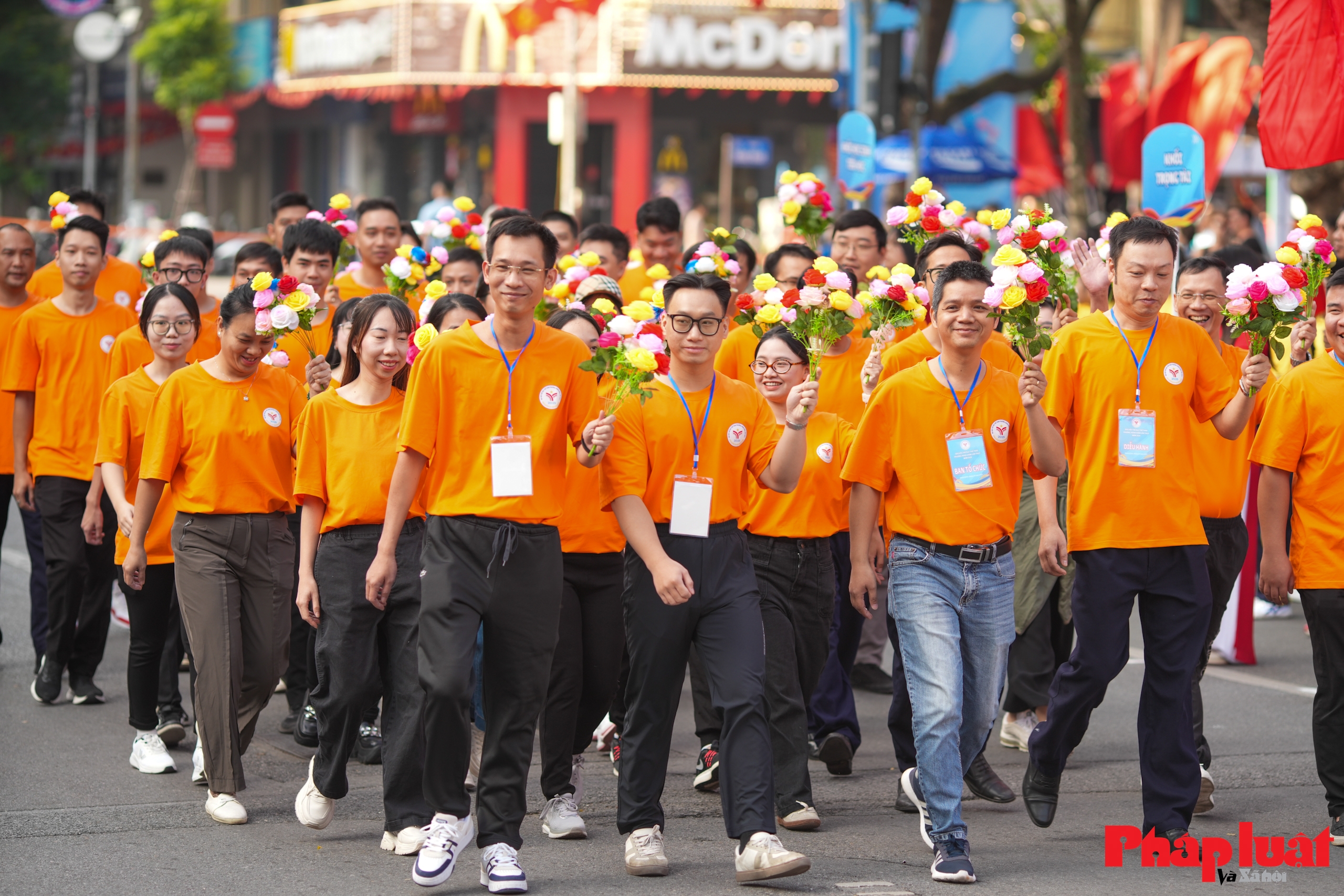 Toàn cảnh lễ khai mạc Đại hội Thể dục Thể thao phường Hoàn Kiếm lần thứ I năm 2025