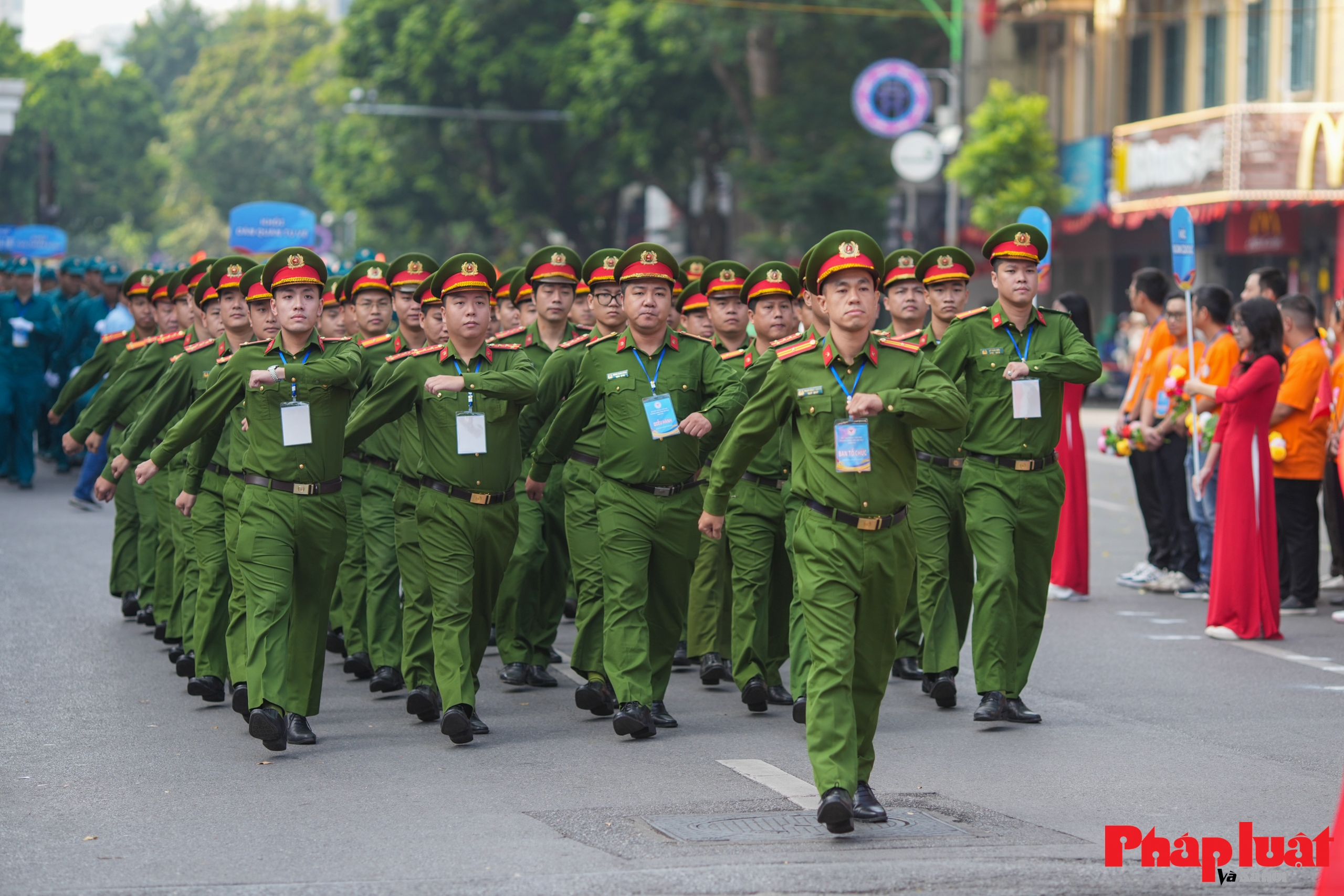 Toàn cảnh lễ khai mạc Đại hội Thể dục Thể thao phường Hoàn Kiếm lần thứ I năm 2025