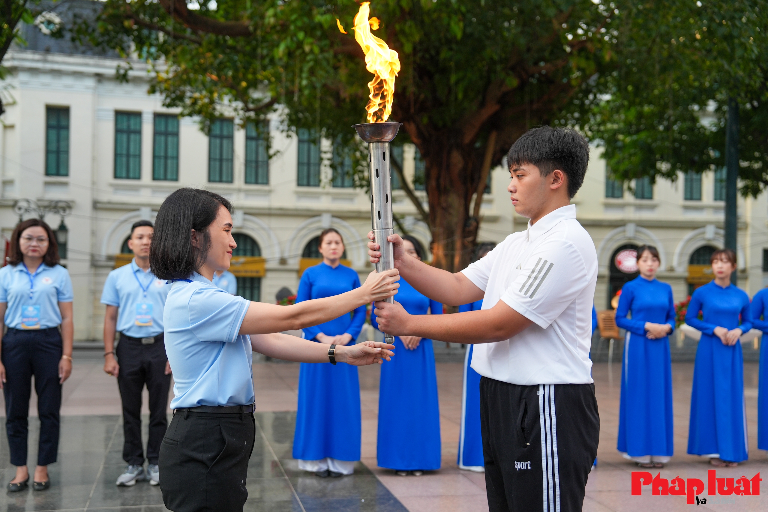 Toàn cảnh lễ khai mạc Đại hội Thể dục Thể thao phường Hoàn Kiếm lần thứ I năm 2025