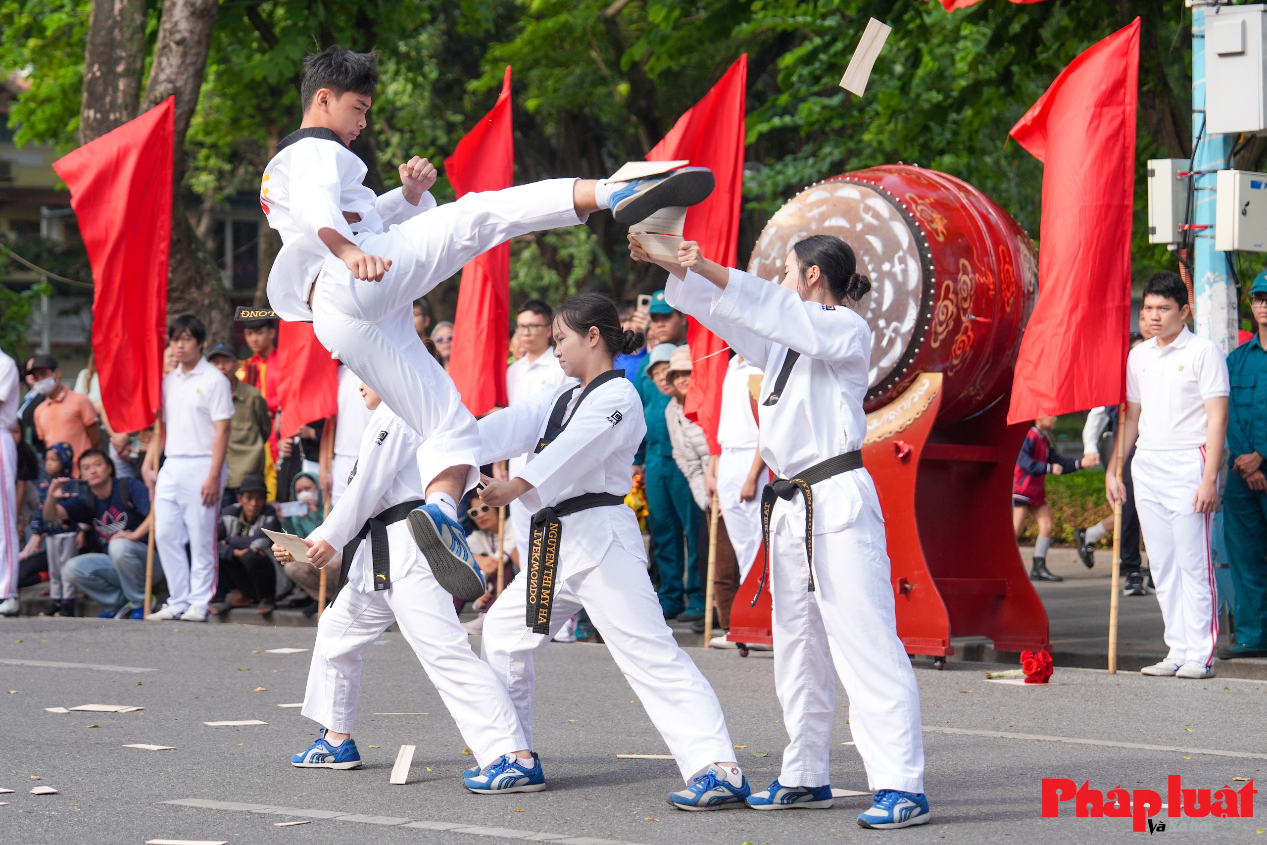 Toàn cảnh lễ khai mạc Đại hội Thể dục Thể thao phường Hoàn Kiếm lần thứ I năm 2025