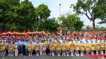 Toàn cảnh lễ khai mạc Đại hội Thể dục Thể thao phường Hoàn Kiếm lần thứ I năm 2025