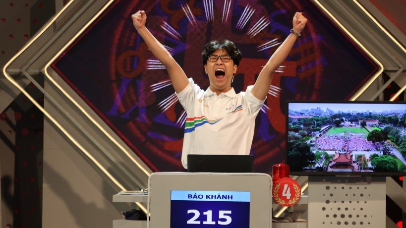 Nam sinh Hà Nội trở thành nhà vô địch Đường lên đỉnh Olympia 2025