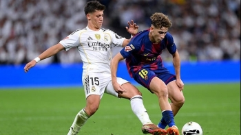 Real Madrid 2-1 Barcelona: Trận El Clasico rực lửa trên sân Bernabeu