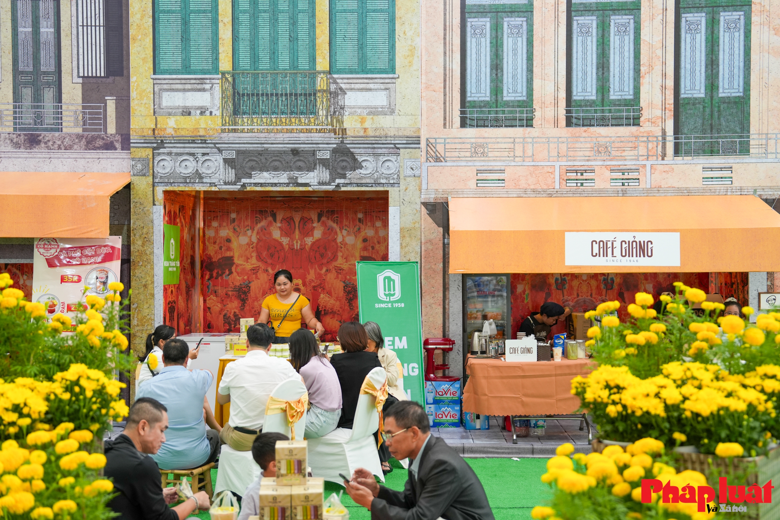 “Tinh hoa Thu Hà Nội” – Không gian văn hoá đặc sắc tại Hội chợ Mùa Thu 2025