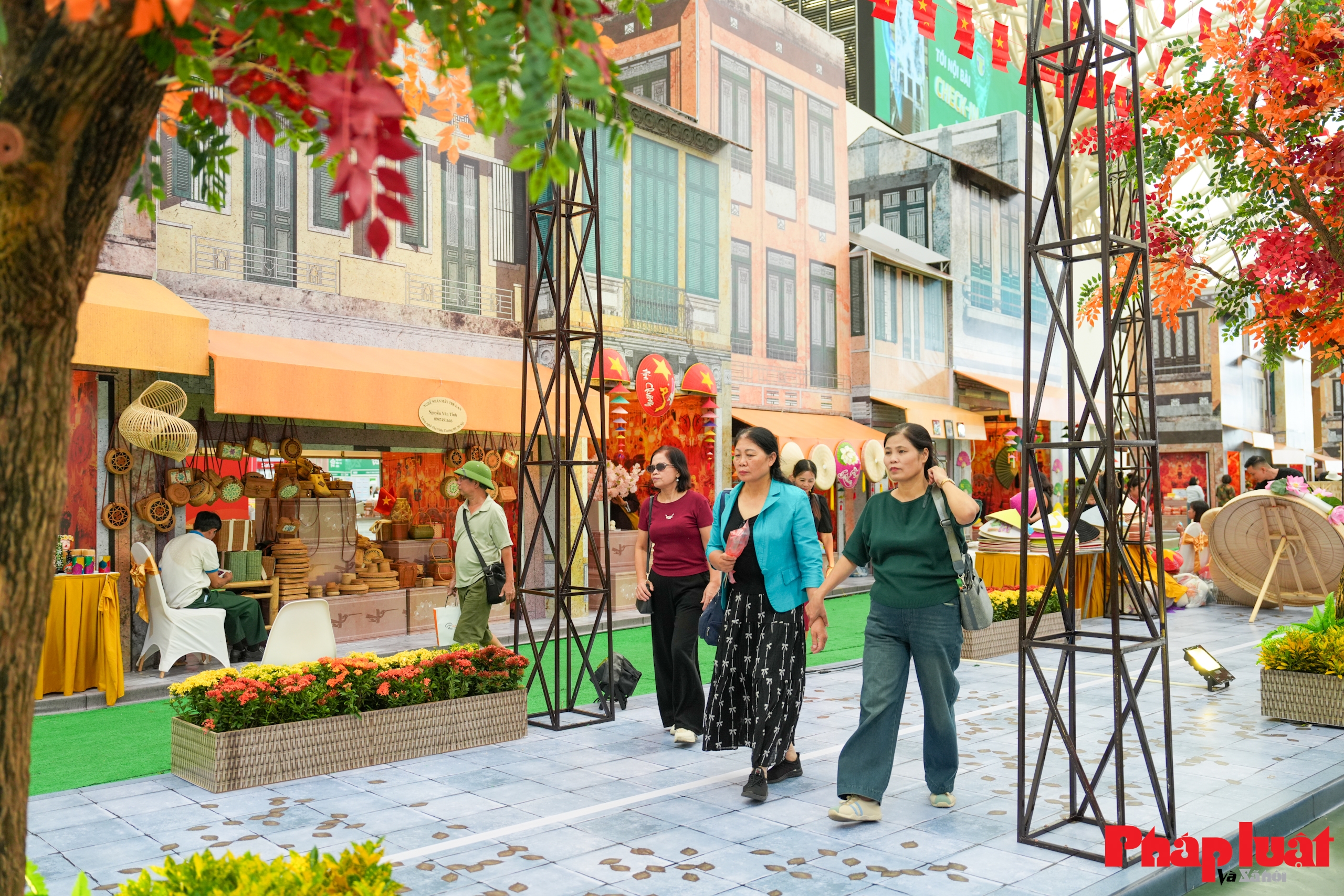 “Tinh hoa Thu Hà Nội” – Không gian văn hoá đặc sắc tại Hội chợ Mùa Thu 2025