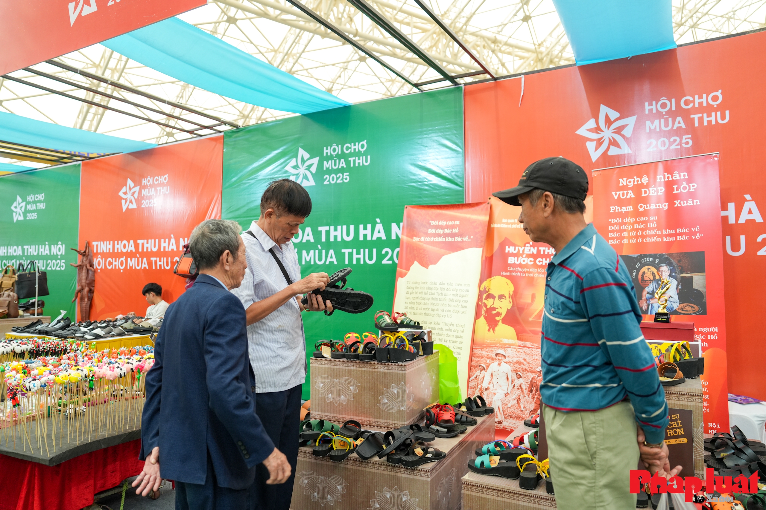 “Tinh hoa Thu Hà Nội” – Không gian văn hoá đặc sắc tại Hội chợ Mùa Thu 2025