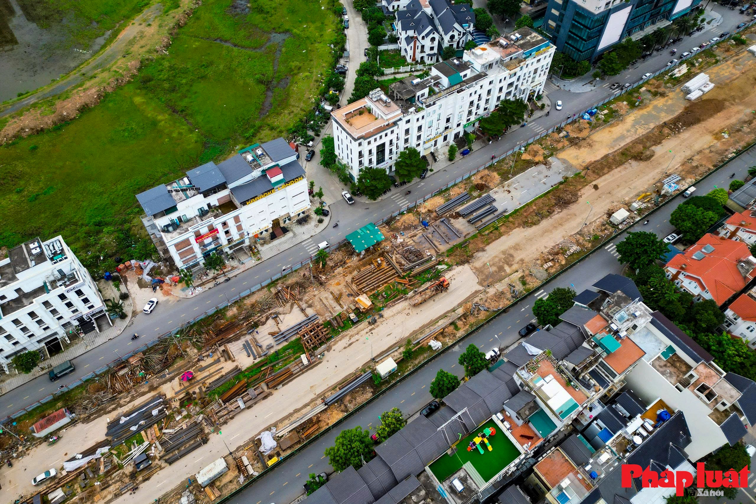 Toàn cảnh công trường thi công hầm chui Đại lộ Thăng Long – Vành đai 3,5