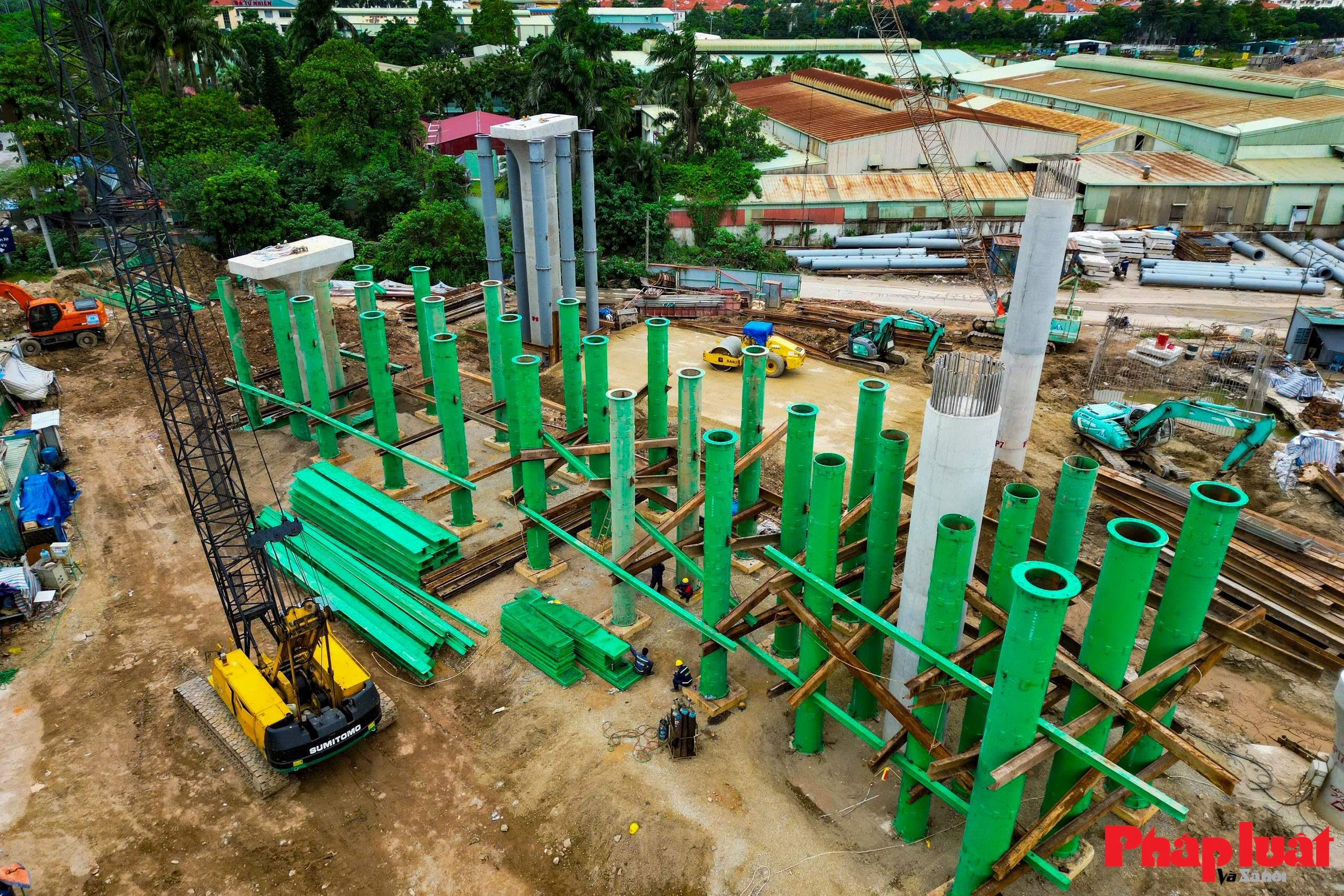 Toàn cảnh công trường thi công hầm chui Đại lộ Thăng Long – Vành đai 3,5