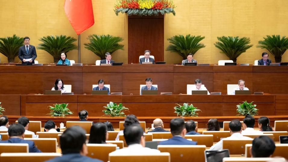 Hoàn thiện mô hình chính quyền địa phương hai cấp, quan tâm chính sách tiền lương