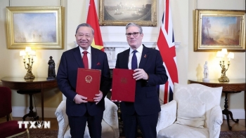 Việt Nam và Vương quốc Anh chính thức nâng cấp quan hệ lên Đối tác Chiến lược Toàn diện