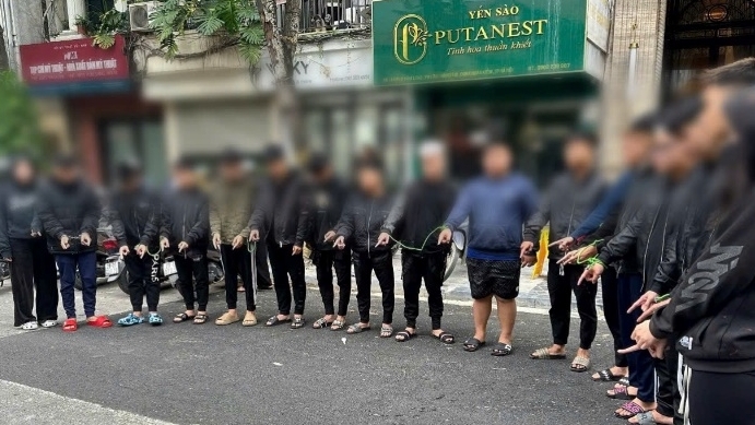 Nguyên nhân một thiếu niên bị chém gây thương tích ở phố Hàm Long