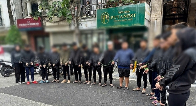 Nguyên nhân một thiếu niên bị chém gây thương tích ở phố Hàm Long