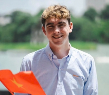 Hành trình “đổi đời” tại Việt Nam của chàng sinh viên Scotland