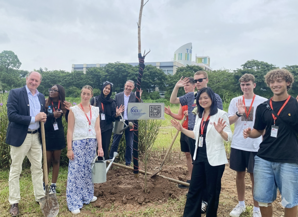 Hành trình “đổi đời” tại Việt Nam của chàng sinh viên Scotland Hành trình “đổi đời” tại Việt Nam của chàng sinh viên Scotland