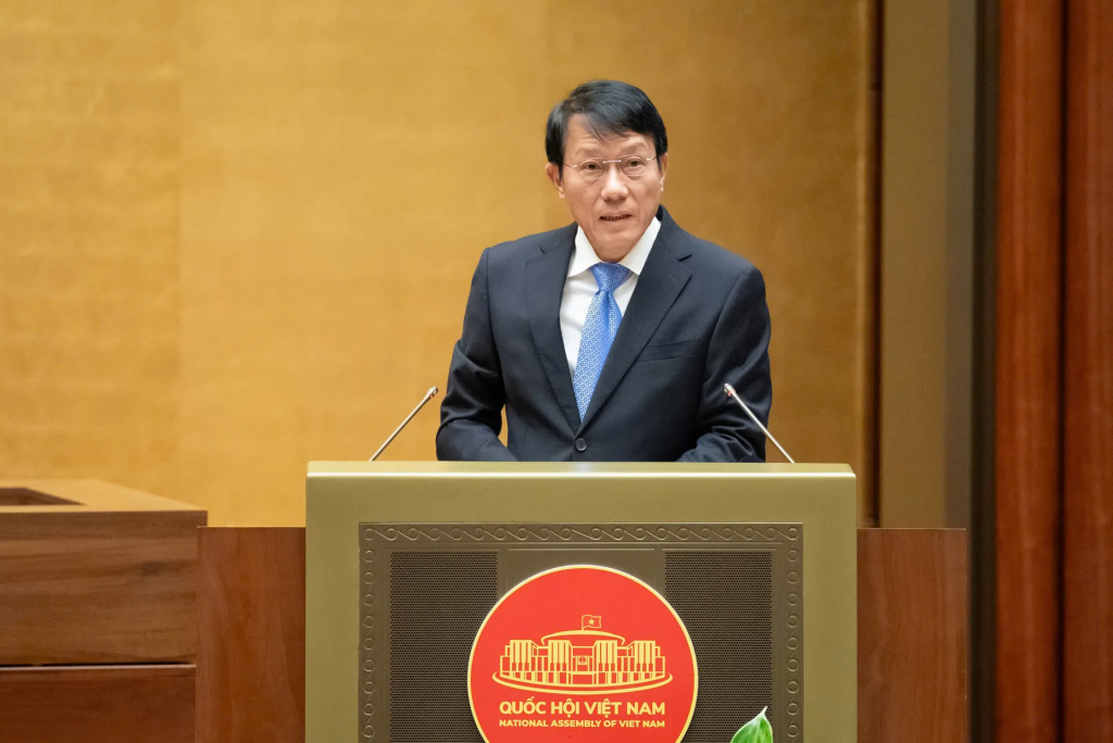 Bộ trưởng Bộ Công an Lương Tam Quang trình bày Tờ trình dự án Luật tại Kỳ họp. Ảnh: Quochoi.vn